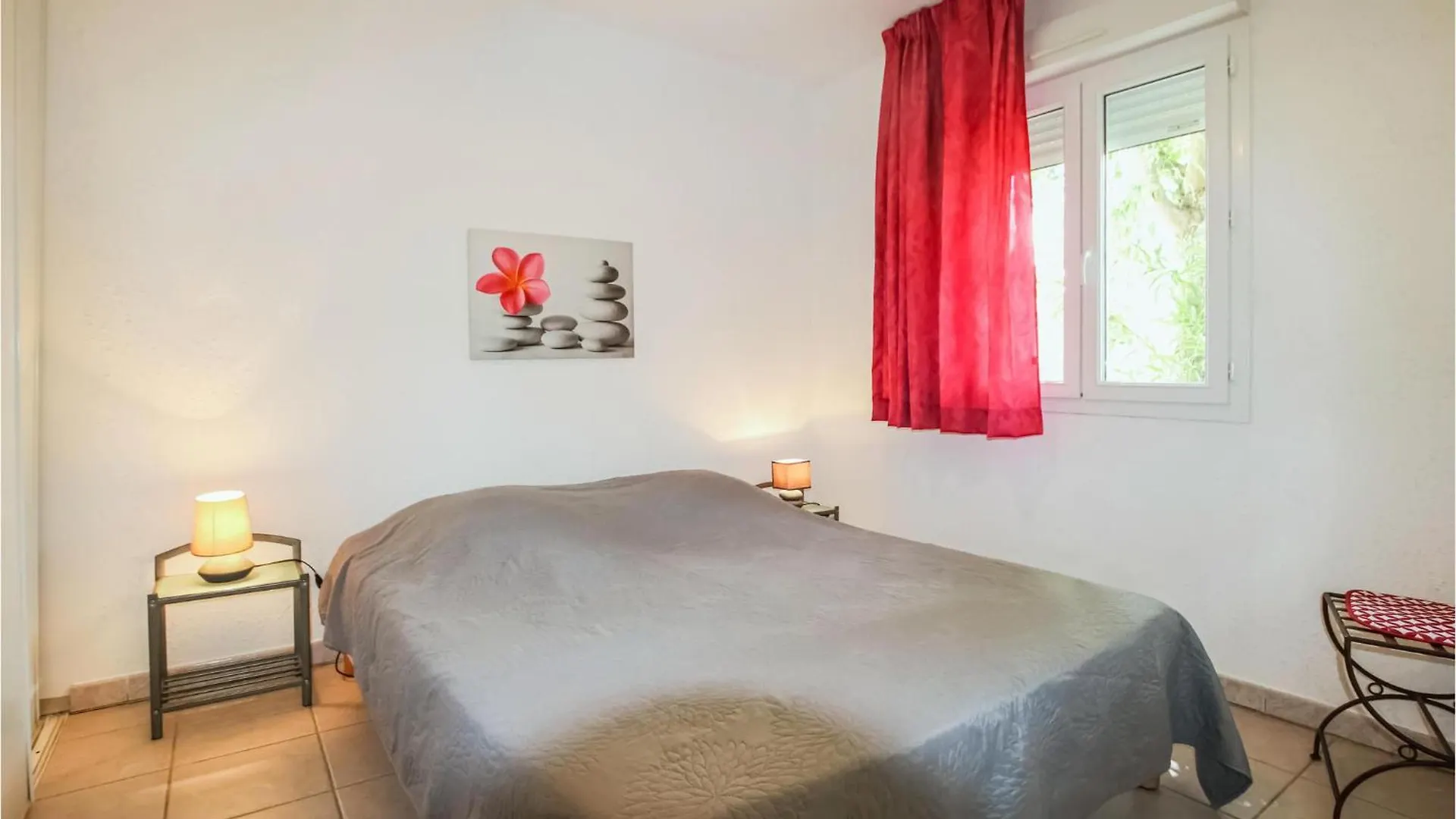 Pet Friendly Home In Grospierres With Kitchen Frankrijk